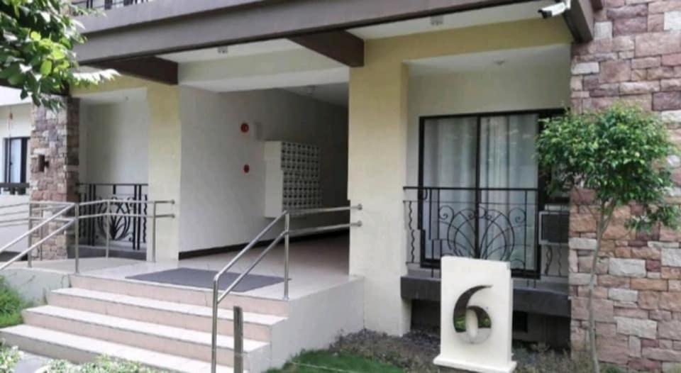 Apartelle D' Oasis Davao Екстер'єр фото